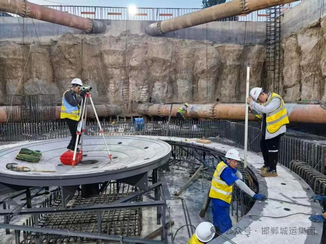 争第一、创唯一||我国首座单索面矮塔曲面菱形塔身斜拉桥—北仓路跨京广铁路桥顺利转体 争第一、创唯一||我国首座单索面矮塔曲面菱形塔身斜拉桥—北仓路跨京广铁路桥顺利转体