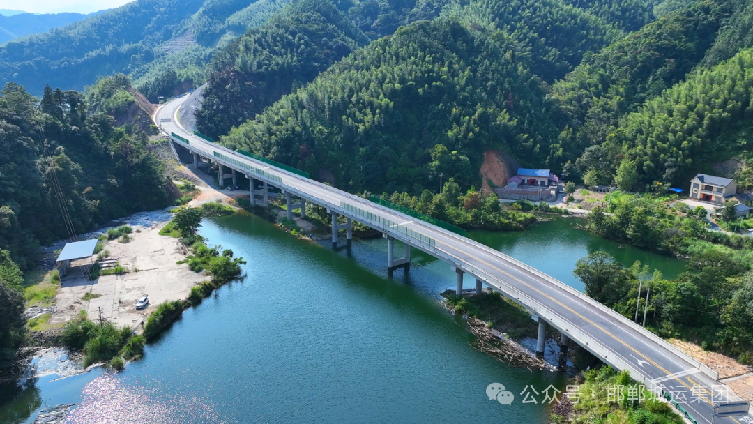 城运集团光太公司承建项目，获评全国最美回乡路